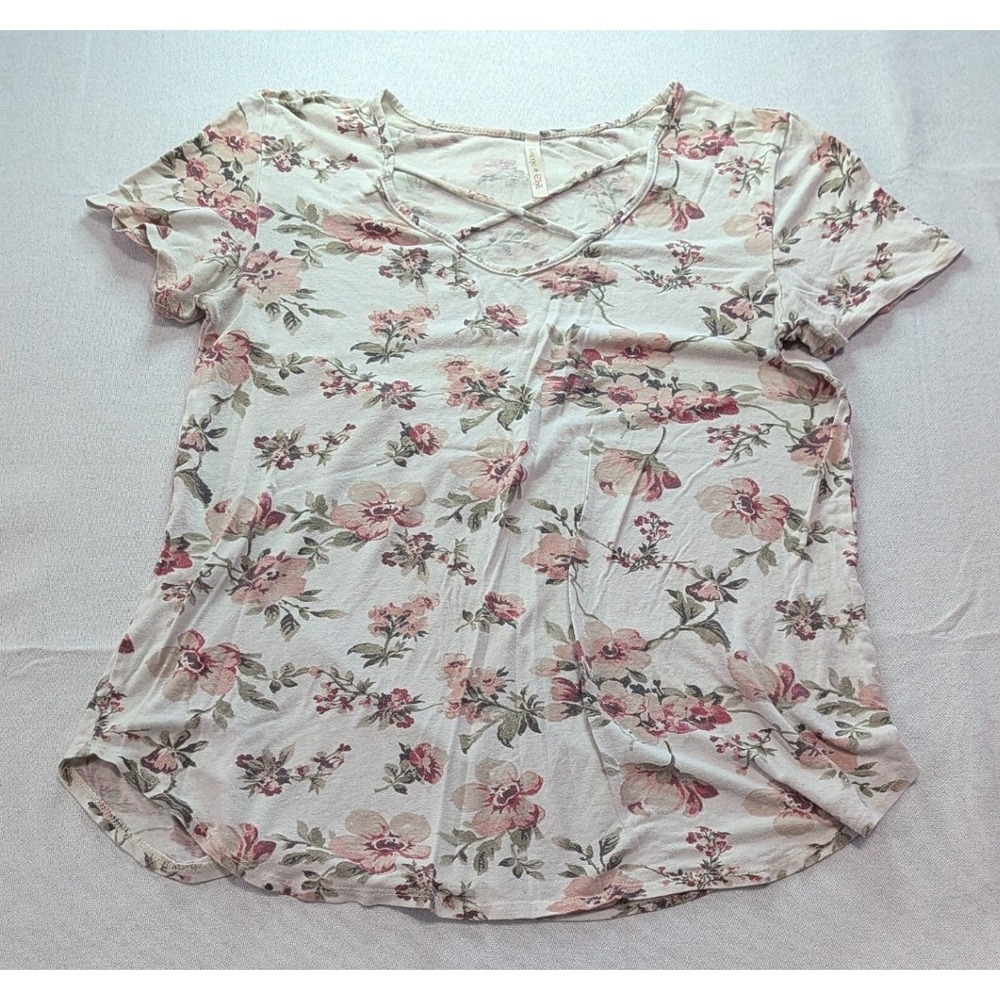 Lime n Chili Floral Top Women Medium Cream Pink Excellent Crisscross V-Neck Tee